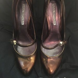 Via Spiga. Bronze Metallic heels.  Size 4 1/2.